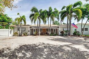 3 Mi to Shore: Couples Getaway in Lighthouse Point