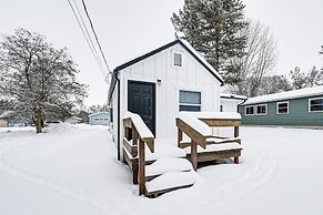 1 Mi to Main Street Polson: Updated Home w/ Deck!