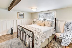 1 Mi to Main Street Polson: Updated Home w/ Deck!