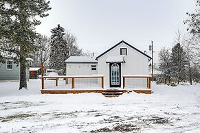 1 Mi to Main Street Polson: Updated Home w/ Deck!