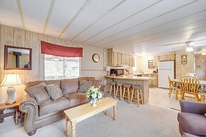 Near Hiking Trails: Tranquil Cabin in Munds Park!