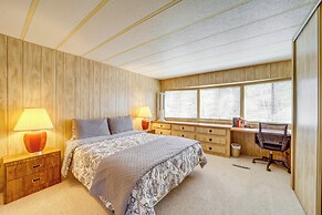 Near Hiking Trails: Tranquil Cabin in Munds Park!