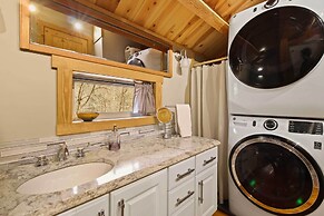 'the Nuthouse on Squirrel Creek': Ski & Hike!