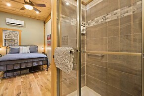 'the Nuthouse on Squirrel Creek': Ski & Hike!