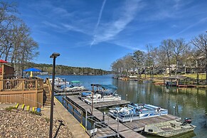 Dock, Hot Tub & Views: Stunning Lake Coronado Gem