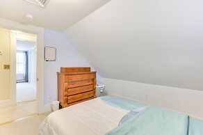 16 Mi to Boston: Home w/ Deck in Weymouth