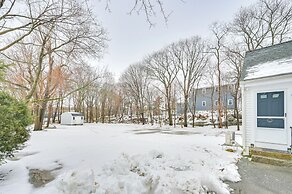 16 Mi to Boston: Home w/ Deck in Weymouth