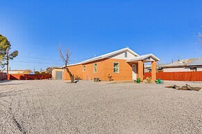 3 Mi to Elephant Butte Lake: Cozy Retreat!