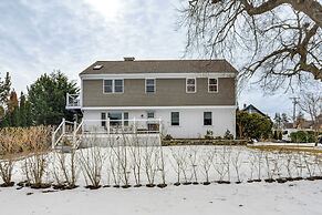 Walk to Beach: Jamestown Home w/ Bridge Views!