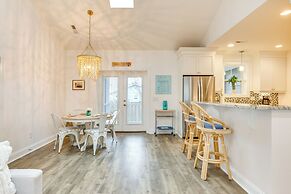 Walk to Beach: Cottage w/ Yard in Kure Beach!