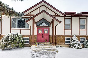 Fenced Yard, Patio: Family-friendly Pocatello Home
