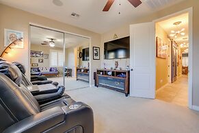 Putting Green & Hot Tub: Goodyear Retreat!