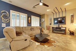 Putting Green & Hot Tub: Goodyear Retreat!