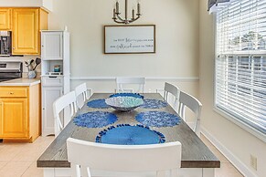 Dog-friendly Condo w/ Resort Perks in Calabash!