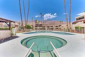 Mtn-view Condo w/ Pool Access in Palm Springs!