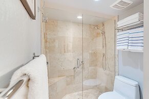 Mtn-view Condo w/ Pool Access in Palm Springs!