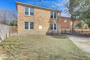 1 Mi to San Antonio Zoo: Olmos Park Apt!