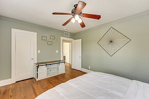 1 Mi to San Antonio Zoo: Olmos Park Apt!