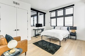 Mtn Views & Private Hot Tub: Luxe Tetonia Retreat