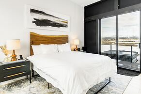 Mtn Views & Private Hot Tub: Luxe Tetonia Retreat