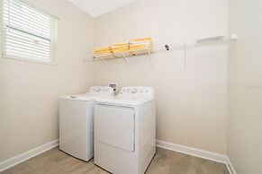 Stunning Game Room Pool Jacuzzi Storey Lake 2799