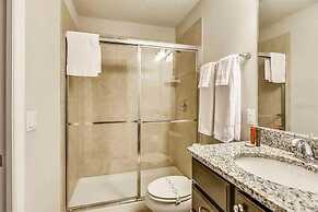 Gorgeous 5Bd w Private Pool Windsor Westside 8893