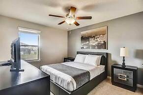 Gorgeous 5Bd w Private Pool Windsor Westside 8893