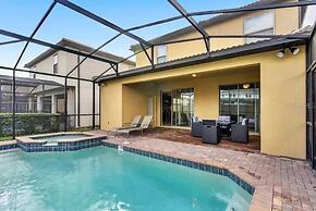 Gorgeous 5Bd w Private Pool Windsor Westside 8893