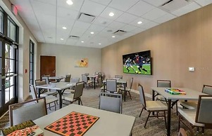 Gorgeous 5Bd w Private Pool Windsor Westside 8893