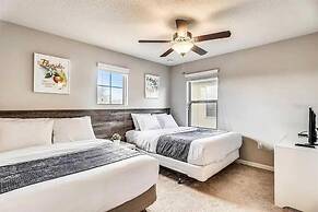 Gorgeous 5Bd w Private Pool Windsor Westside 8893