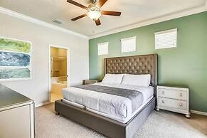 Gorgeous 5Bd w Private Pool Windsor Westside 8893