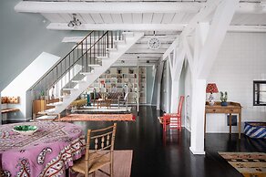 The Apartment Upstairs Canal Penthouse in Copenhagen