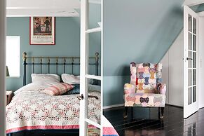 The Apartment Upstairs Canal Penthouse in Copenhagen