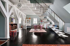 The Apartment Upstairs Canal Penthouse in Copenhagen