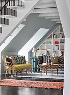 The Apartment Upstairs Canal Penthouse in Copenhagen