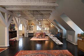The Apartment Upstairs Canal Penthouse in Copenhagen