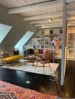 The Apartment Upstairs Canal Penthouse in Copenhagen