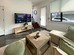 Modern Home Near the University of Texas