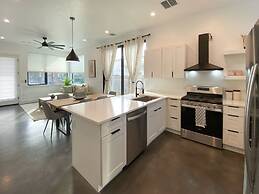 Modern Home Near the University of Texas