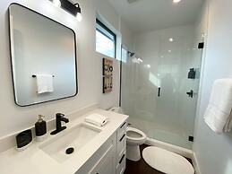 Modern Home Near the University of Texas