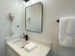 Modern Home Near the University of Texas