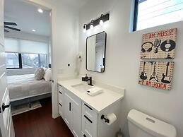 Modern Home Near the University of Texas