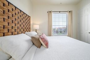 Pool View Penthouse 3 Bedroom Condo