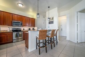 Pool View Penthouse 3 Bedroom Condo