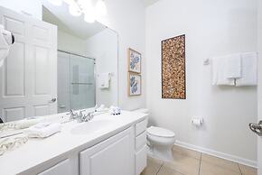 Pool View Penthouse 3 Bedroom Condo