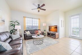 Pool View Penthouse 3 Bedroom Condo