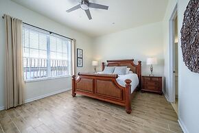 Pool View Penthouse 3 Bedroom Condo