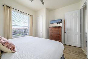 Pool View Penthouse 3 Bedroom Condo