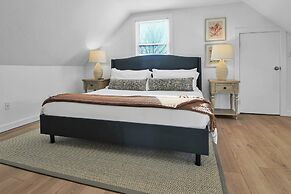 Charming 3br Home In Nantucket's Natural Beauty 3 Bedroom Home