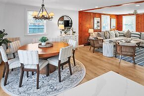 Charming 3br Home In Nantucket's Natural Beauty 3 Bedroom Home